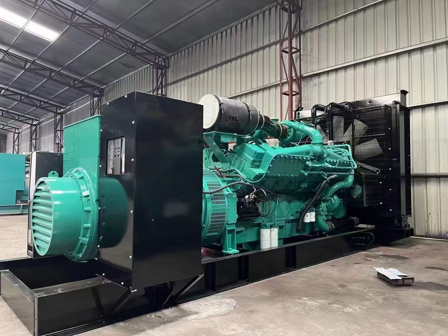 新邵如何降低 800kW 柴油发电机输出电流的波动？