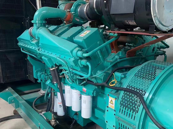 新邵更换100kW柴油发电机组机油时，需要注意哪些事项？