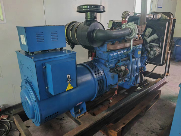 新邵100kW柴油发电机组使用多级机油有哪些优缺点？